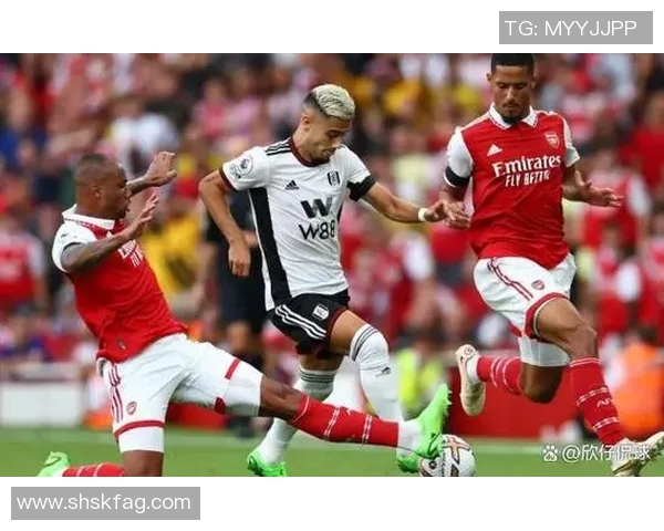 巴特与阿森纳对决结果揭晓球迷热议比赛精彩瞬间