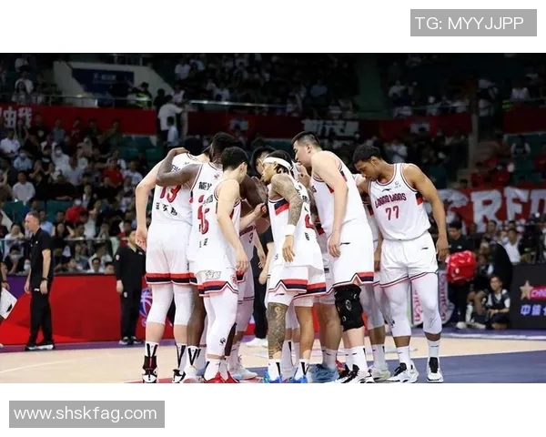 新疆队与辽宁队激战正酣争夺季后赛席位的关键对决即将上演