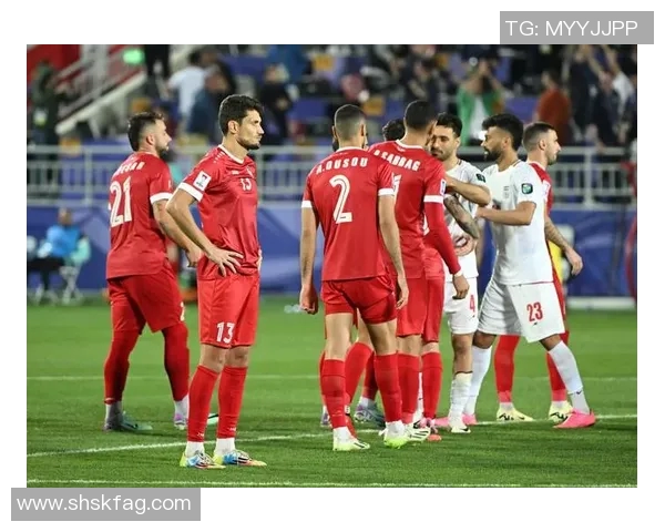 波斯波利与瓦赫达的激烈对决揭示伊朗足球的魅力与挑战