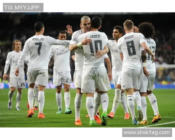 皇马与罗马激情对决黑白直播带你全程观看精彩瞬间