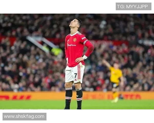 足总杯精彩对决狼队迎战曼联全场视频回顾与精彩瞬间分析