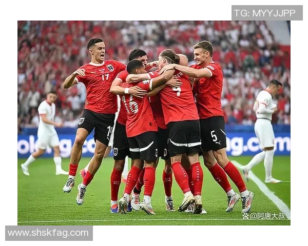 酋长队与阿尔艾因队激战正酣谁能在这场对决中笑到最后