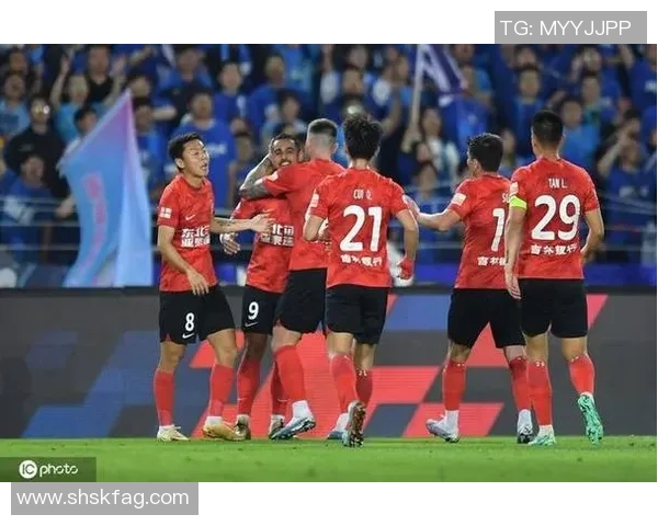 长春亚泰迎战南通支云期待精彩对决两队争夺胜利展现足球魅力