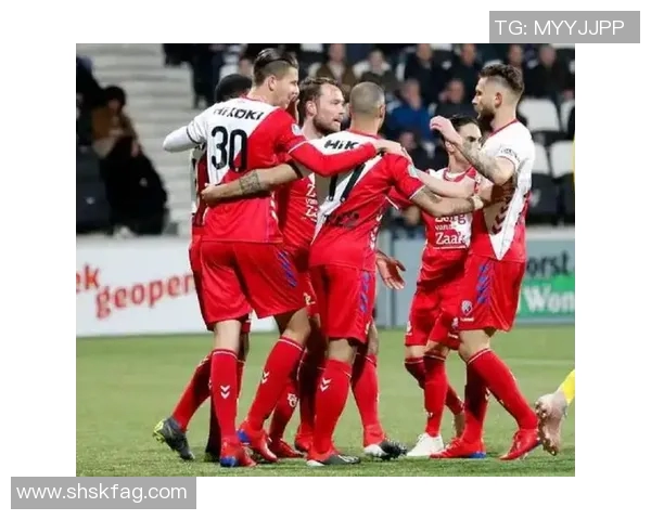 乌德勒支主场迎战兹沃勒期待精彩对决与胜利的争夺战 乌德勒支主场迎战兹沃勒期待精彩对决与胜利的争夺战