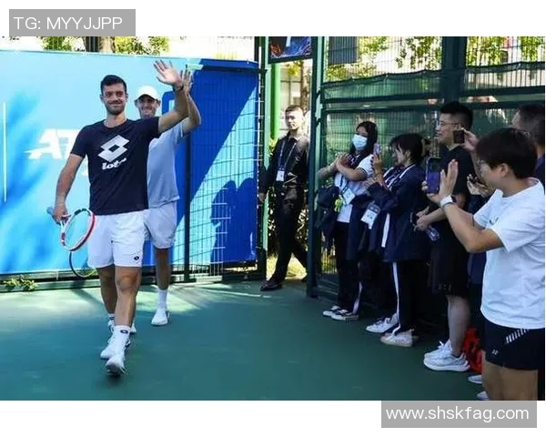 成都网球队以54分领跑杯赛积分榜展现强劲实力和团队合作精神MBA