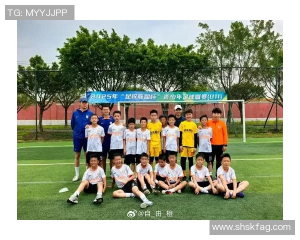 鲁能足校与恒大足校对抗赛精彩回顾与青训发展前景分析