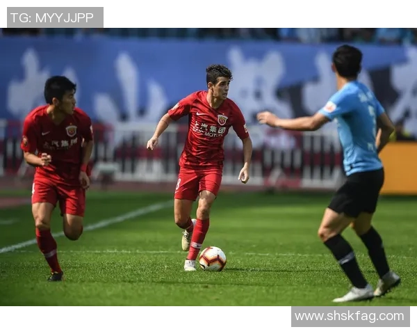 大连一方与绿地激战正酣谁能在这场较量中笑到最后