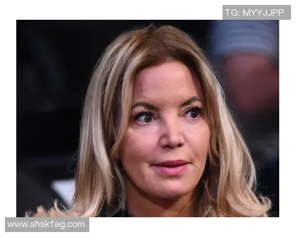 湖人女老板被起诉引发巴斯家族内部纷争加剧的背后故事 湖人女老板被起诉引发巴斯家族内部纷争加剧的背后故事