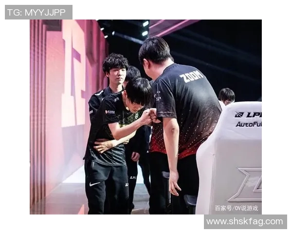 CSGO战术分析：深入探讨JDG团队整体压制策略与表现